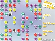 Sheep vs Skulls free online match 3 puzzle game screenshot showing sheep and skull tiles on the grid and score.