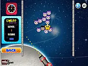 Owlee Shoot Out puzzle shooting game screenshot on PlayArcadeHub showing a launcher aiming at a cluster of colorful owls.