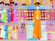 Charming Princess Dress Up free online game, styling a beautiful princess with historical robes and jewelry