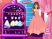 Charming Bride free online dress up game screenshot, a beautiful bride being styled for her wedding day