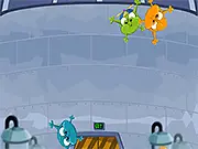 Area 50 Alien Defense free online game screenshot, showing an escape from the facility with various unique aliens and power-ups.