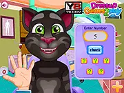 Talking Tom At Eye Clinic game screenshot, free online doctor game, Tom vision test, eye care