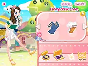 Two best friends showing off fancy summer vacation outfits in the free online dress up game Fancy Summer Vacation 1