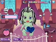 Baby Frankie Stein from Monster High, in a bubble bath, from the Baby Frankie Stein Caring game