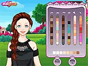 Casual Holiday Dress Up game featuring a girl packing a suitcase for a trip to Barcelona free online