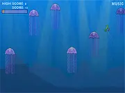 Seahorse Force free online game screenshot, parent seahorse shooting baby seahorses at enemies