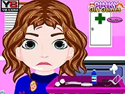 Screenshot of Baby Anna Injury Care doctor game on PlayArcadeHub