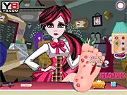 Free online care game Draculaura Foot Doctor, treating Monster High character's foot injuries.