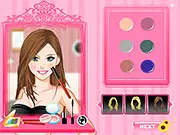 Bella's Honeymoon free online dress up game, young bride choosing travel outfits for a romantic seaside vacation