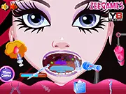 Draculaura from Monster High getting throat treatment in the free online doctor care game