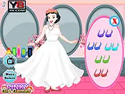Snow White and her Disney princess bridesmaids preparing outfits for the Wedding Party Prep online game