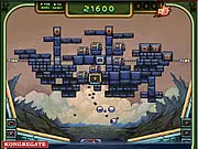 Captain Steelbounce free online game screenshot showing a steel ball bouncing over spikes to collect a coin