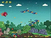 Space Ship free online arcade shooter game screenshot showing a small ship firing at multiple alien enemies in space