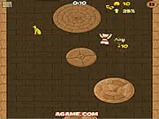 Free online puzzle adventure game Unlucky Robber where a character escapes a boobytrapped desert tomb