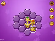 Happy Monsters Friends game screenshot, colorful cute monsters being stacked on platforms, play free online physics puzzle game