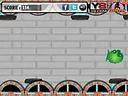 Bouncing Fish Online free skill game where you hit black circles to keep the fish bouncing