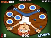 Dart Wheel free online arcade skill game throwing darts
