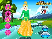 Vacation Dress Up free online summer fashion and styling game featuring Dina on PlayArcadeHub