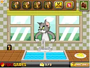 Play Tom and Jerry Cheese War free online game, Jerry collecting cheese while hiding from Tom, fun mini-game challenge