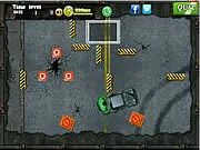 Push Hulk Push free online parking game screenshot showing the Hulk pushing a damaged car toward a parking space