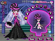 Screenshot of Draculaura's Dream Wedding dress up game featuring the Monster High character Draculaura in a beautiful, gothic-inspired wedding dress and veil