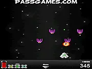 Space Hunter Online game screenshot of a spaceship shooting enemies in space on PlayArcadeHub