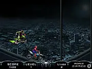 Play Spiderman Rush 2 free online racing game screenshot; Spider-Man riding a bike over an obstacle course while being chased by the Green Goblin