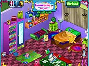Play Clean Up Rush free online game and organize the messy house for Christmas