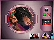 Screenshot of Despicable Me 2 Pic Tart free online puzzle game showing fragments of a movie image ready to be reassembled