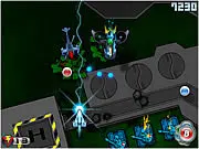 Screenshot of Thunderax 9K free online game showing a starfighter shooting lasers at multiple alien enemies in a retro-style top-down view with explosions