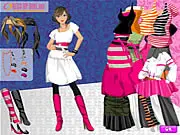 The Perfect Color Blending game showing various fashion items like clothes, boots, and bags, emphasizing color matching in this free online puzzle game.