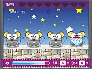 Mice Diamond online game showing several cartoon mice standing around a sparkling yellow gem or diamond