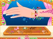 Play Loom Bands Design Creator free online game, create custom bracelets and accessories with a virtual loom.