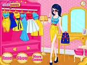 Snow White Modern Makeover dress up game, free Disney Princess fashion game online, give Snow White a modern look