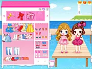 We are Good Friends Lolita Beach Dress Up free online game screenshot of two cute girls in frilly outfits