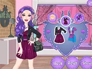 Ellie As Mal In Descendants free game screenshot - doing make-up and dress-up
