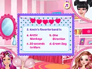 Ellie Last Fling Before The Ring free online game screenshot, showing Ellie and her friends posing in glamorous bachelorette party outfits.