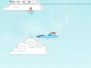 Dash free online game Little Pony side scrolling running race rainbow clouds