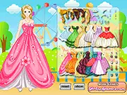 Glamour Princess Dress Up online game screenshot - An elegantly styled princess wearing a sparkling gown and tiara.