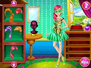 Princess Prom Ball free dress up game screenshot, Elsa and Anna choosing stunning gowns for the royal ball