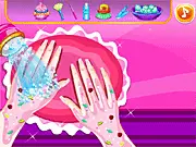 Play Fancy Nail Salon online free game, spa hand treatment, manicure and nail art decoration