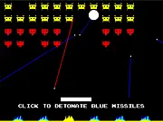 Missilebreak Outvaders free online arcade game: playing the hybrid of Breakout, Missile Command, and Space Invaders on PlayArcadeHub