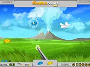 Screenshot of Skeet Shooting online game showing a rifle aiming at flying clay targets against a clear sky
