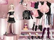 Play Fashionista Online, a free dress-up game where you help Scarlett choose clothes and accessories to become the most popular girl in the city