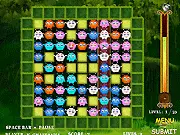 Witty Kitty free online puzzle game screenshot with cards forming a set