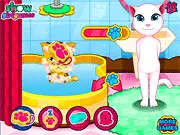 Screenshot of Tom Cat Baby Care dress-up game, cartoon cat family smiling, baby cat being bathed, play free online pet care game on PlayArcadeHub