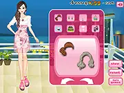 Free online dress up game: Dinner at Marina Bay Sands, showing an elegant lady ready for a luxury dinner in Singapore.