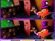 Magic Factory puzzle game screenshot showing a spot-the-difference challenge and a jigsaw piece for the free online game