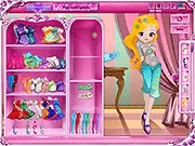 Princess Party Dressup game screenshot, beautiful princess choosing a ball gown, play free online royal dressup game