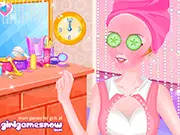 Delicate Dating Spa game interface showing the beautiful young woman receiving a cucumber mask during the relaxing spa treatment stage